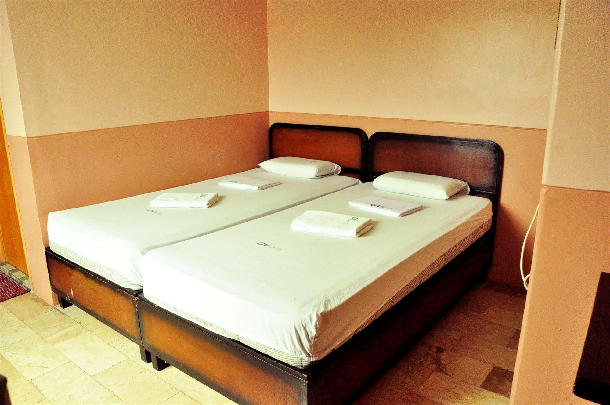 Gv Hotel Talisay Cebu Exteriör bild